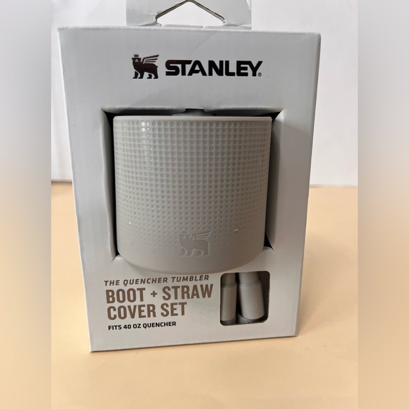 Stanley Quencher Boot and Straw Cover Set 40 OZ - Picture 3 of 6